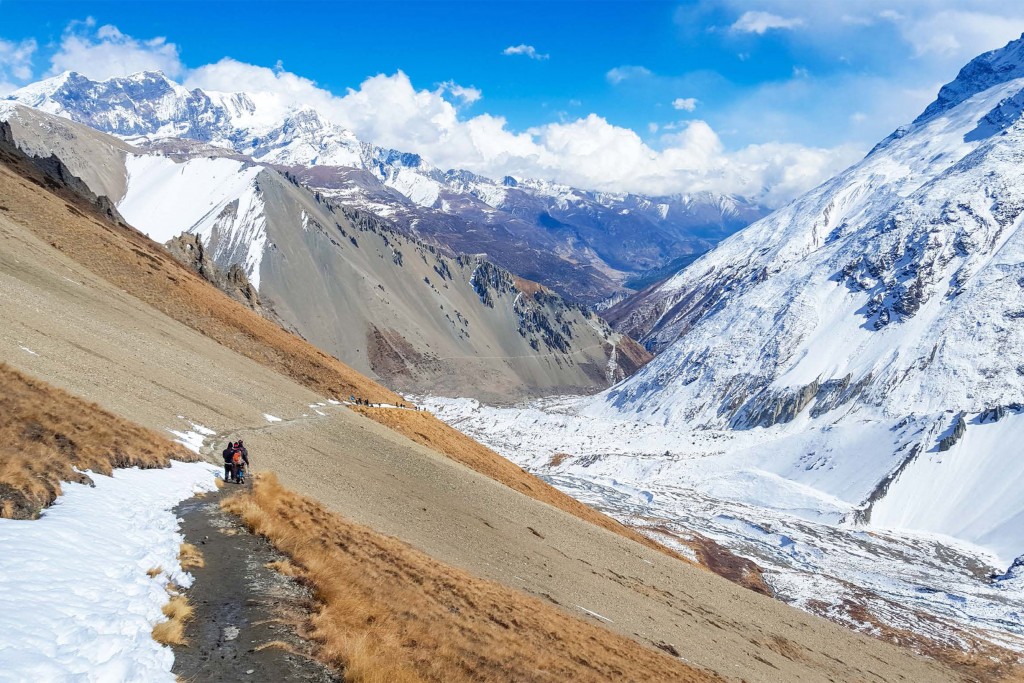 Trail to Tilicho Lake & Annapurna Himalayas