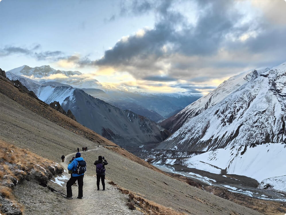 Khangsar Valley seen from on the way to Tilicho Lake