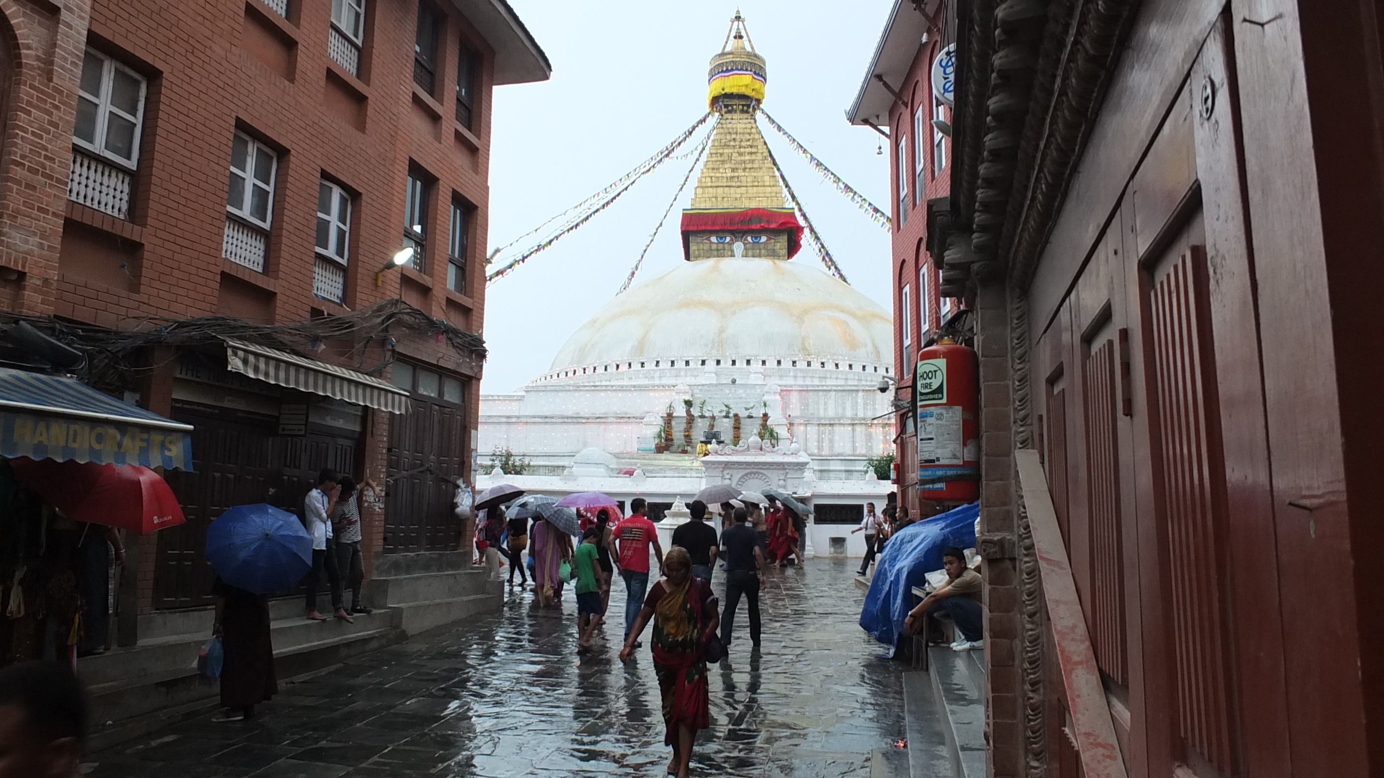 It’s raining, what can I do in Kathmandu as a traveller?